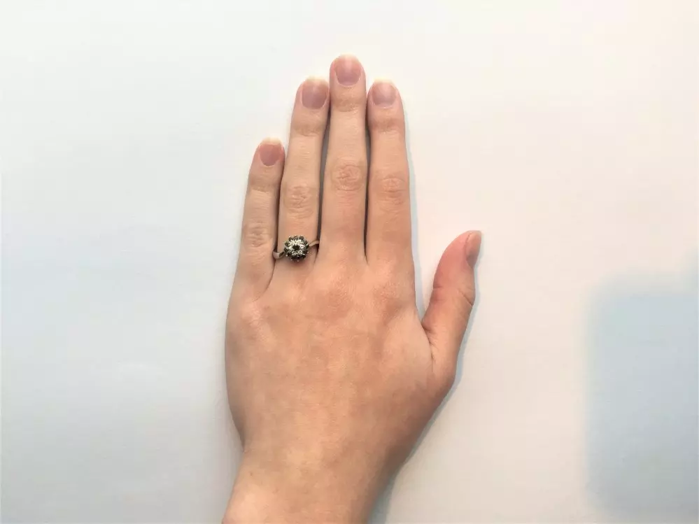 Antieke en Vintage Ringen - 18 karaat witgoud ring zwarte diamant