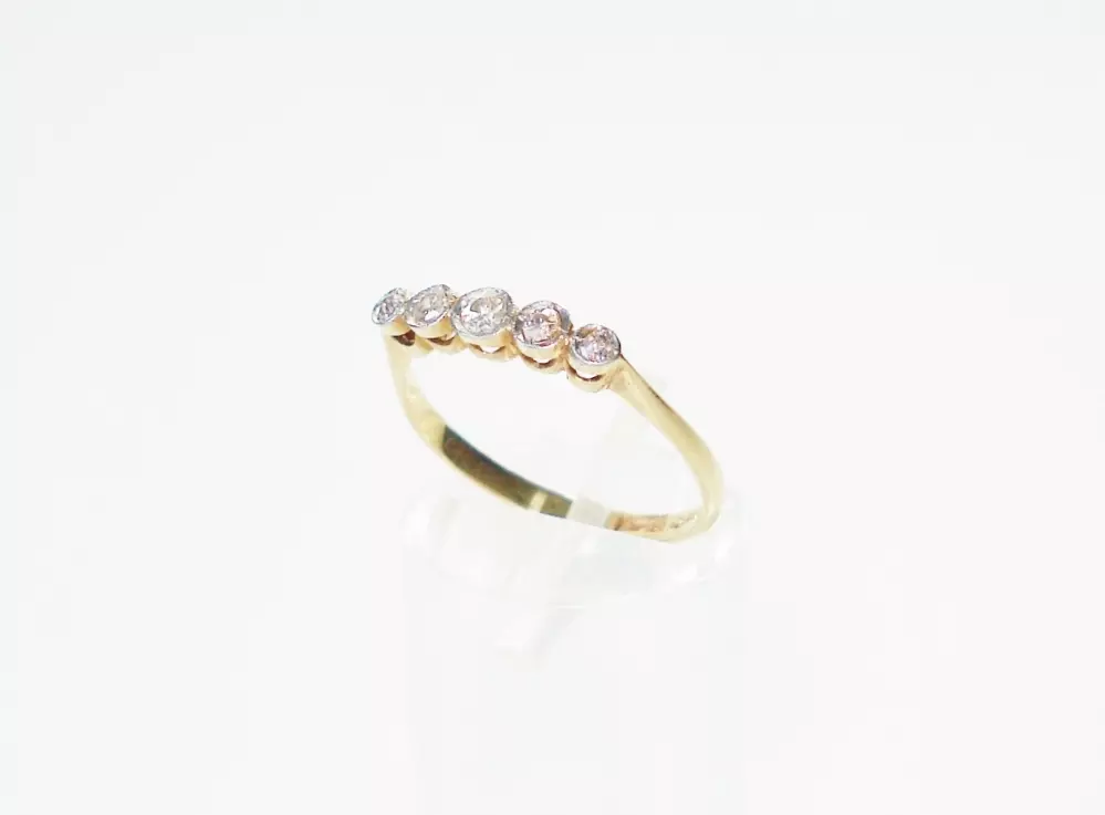 Antieke en Vintage Ringen - 20er jaren ring diamantjes