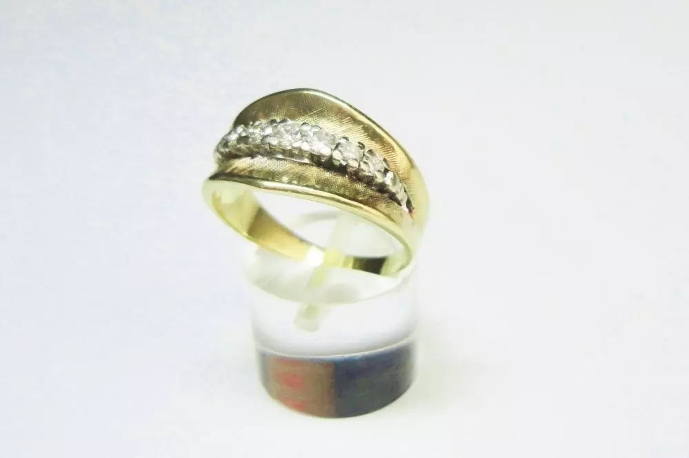 Antieke en Vintage Ringen - 70er jaren ring diamant gematteerd