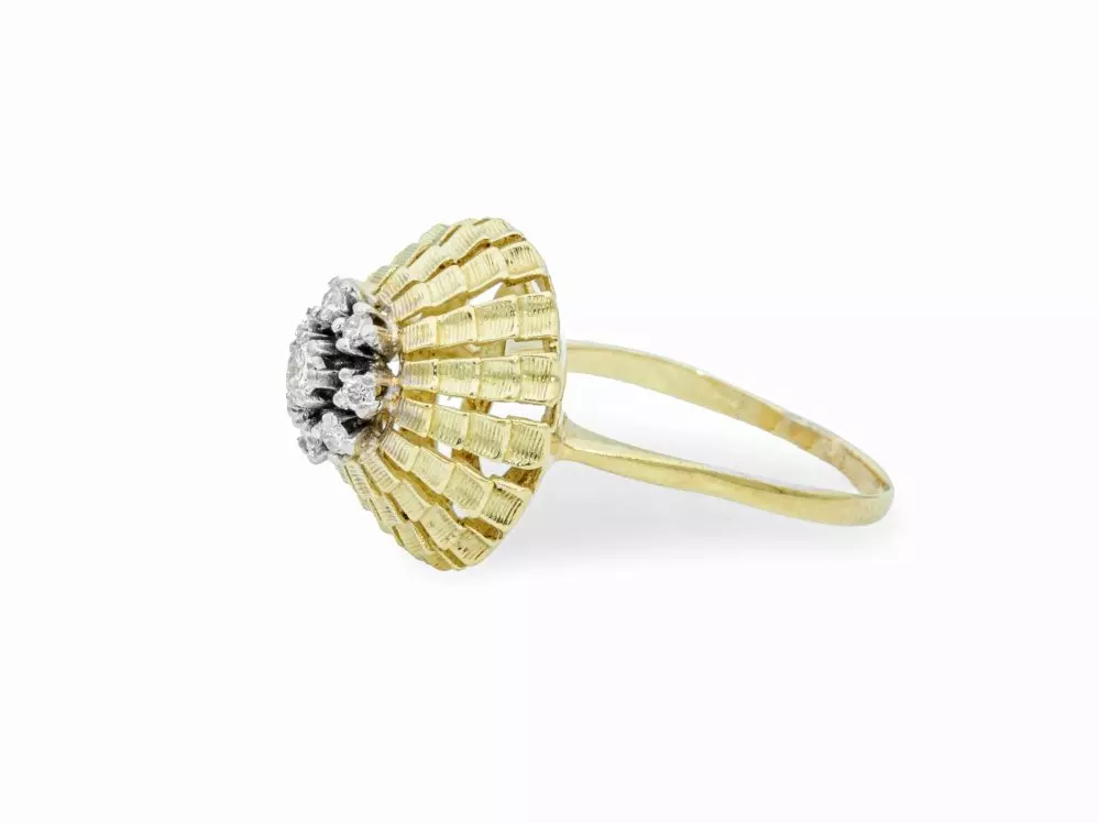 Antieke en Vintage Ringen - Geelgouden vintage diamant ring