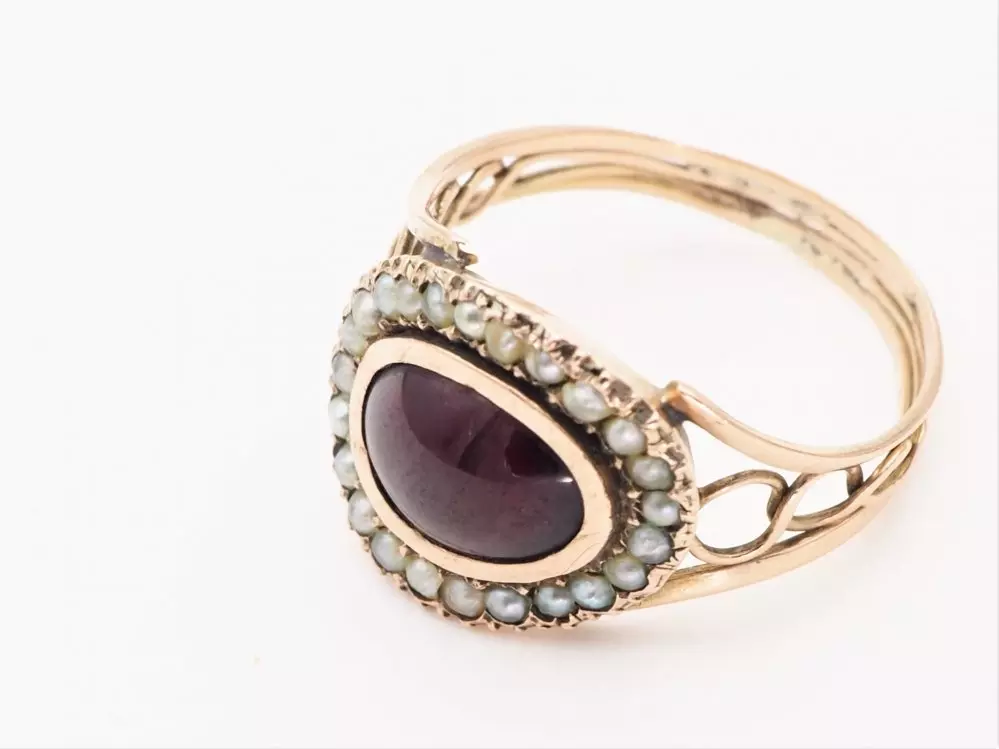 Antieke en Vintage Ringen - Victoriaanse ring granaat