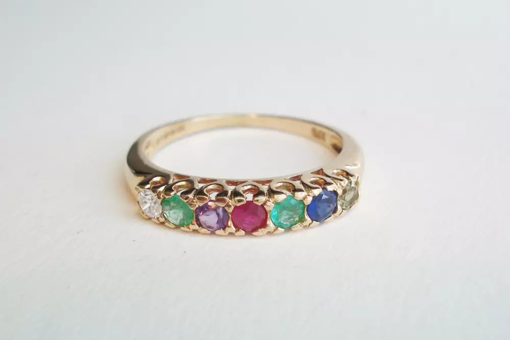 Antieke en Vintage Ringen - dearest ring modern