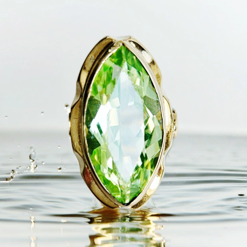 Antieke en Vintage Ringen - edelsteen ring groene kleur