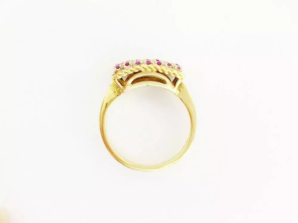 Antieke en Vintage Ringen - geelgouden ring robijn briljant