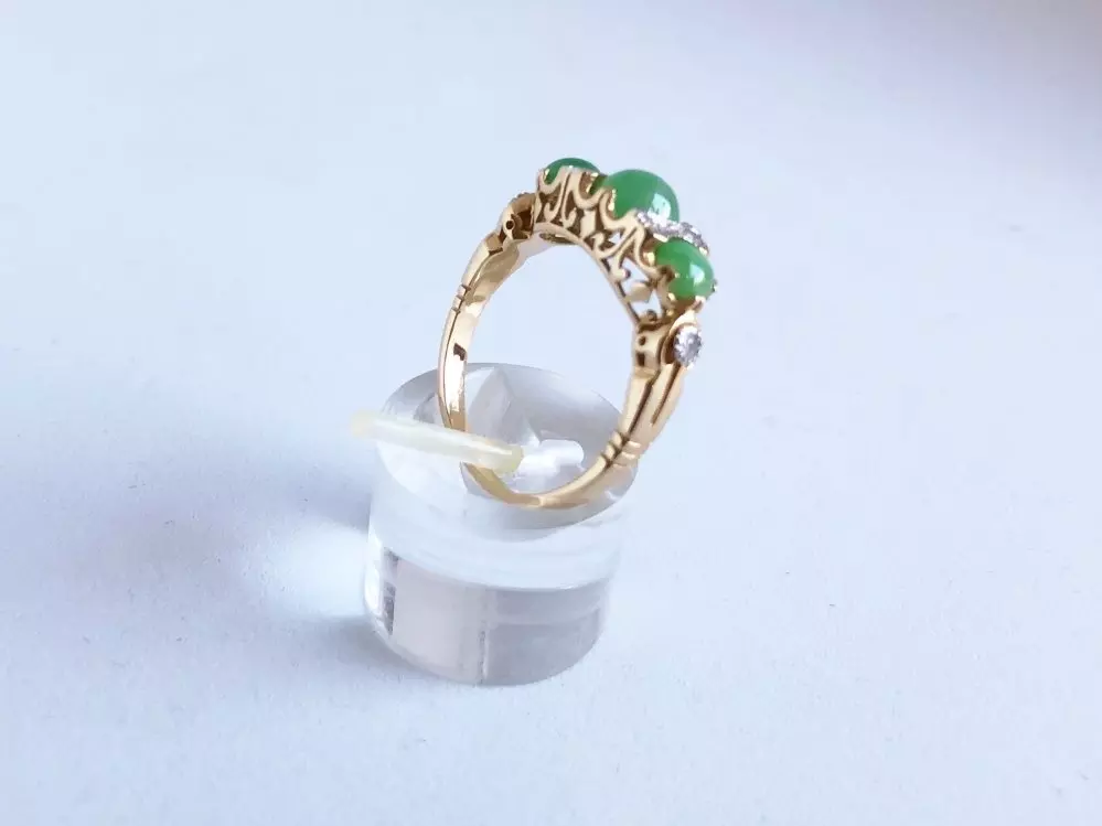Antieke en Vintage Ringen - gouden ring jade briljant
