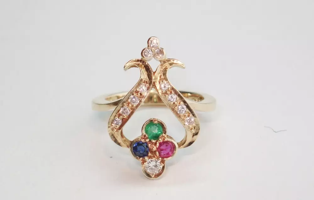 Antieke en Vintage Ringen - jugendstil stijl ring goud robijn smaragd