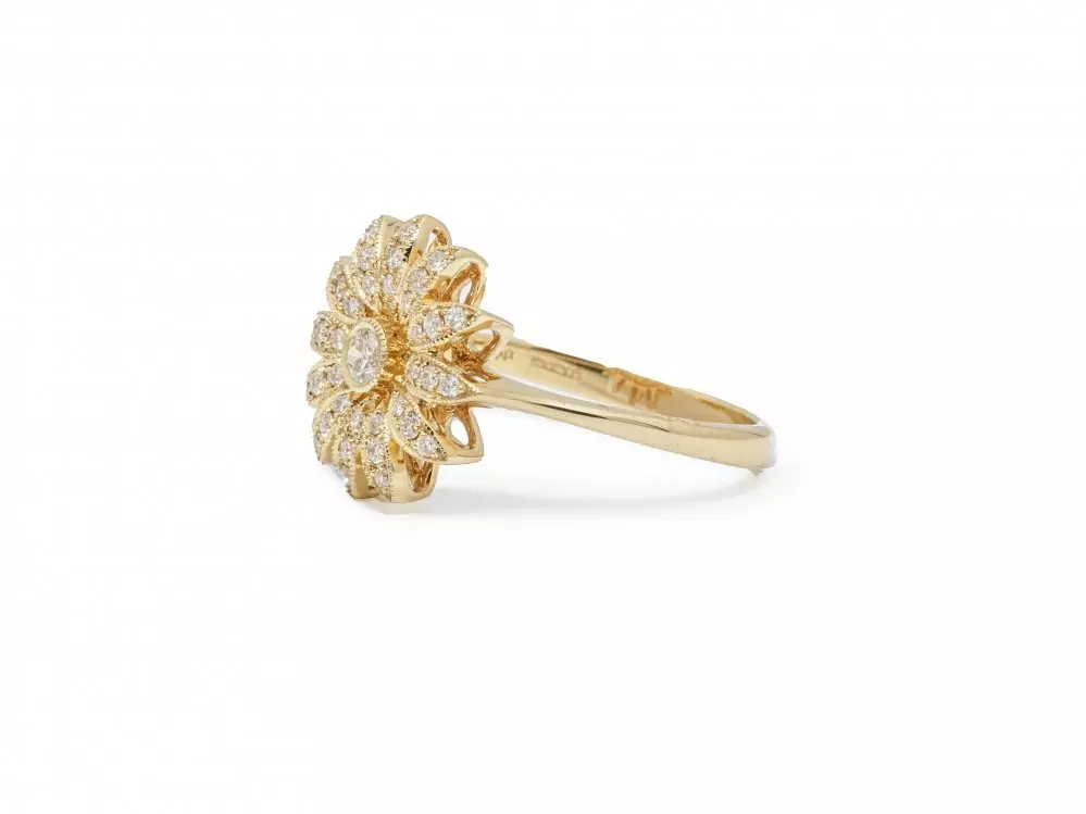Antieke en Vintage Ringen - nieuwe klassieke ring geelgoud diamant