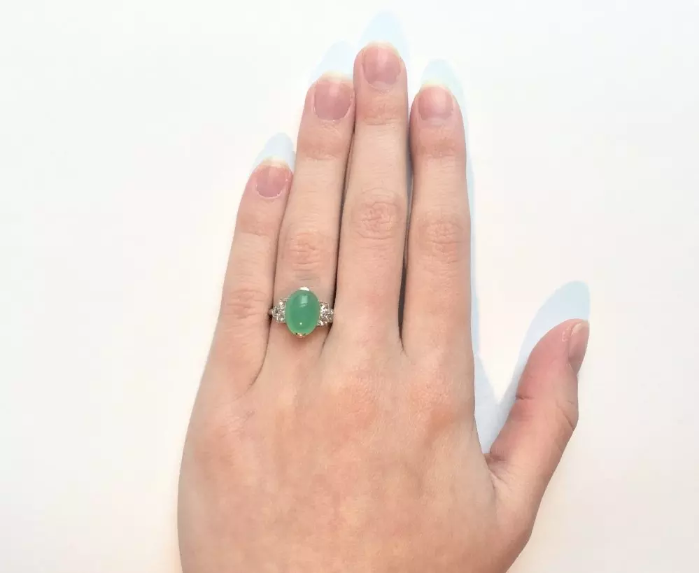 Antieke en Vintage Ringen - platina ring groene steen art deco vitnage