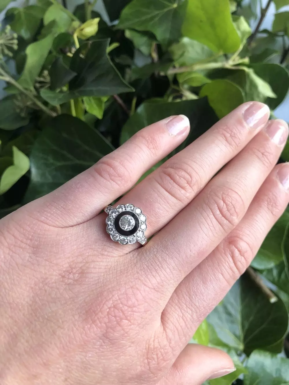 Antieke en Vintage Ringen - ronde ring briljant onyx witgoud