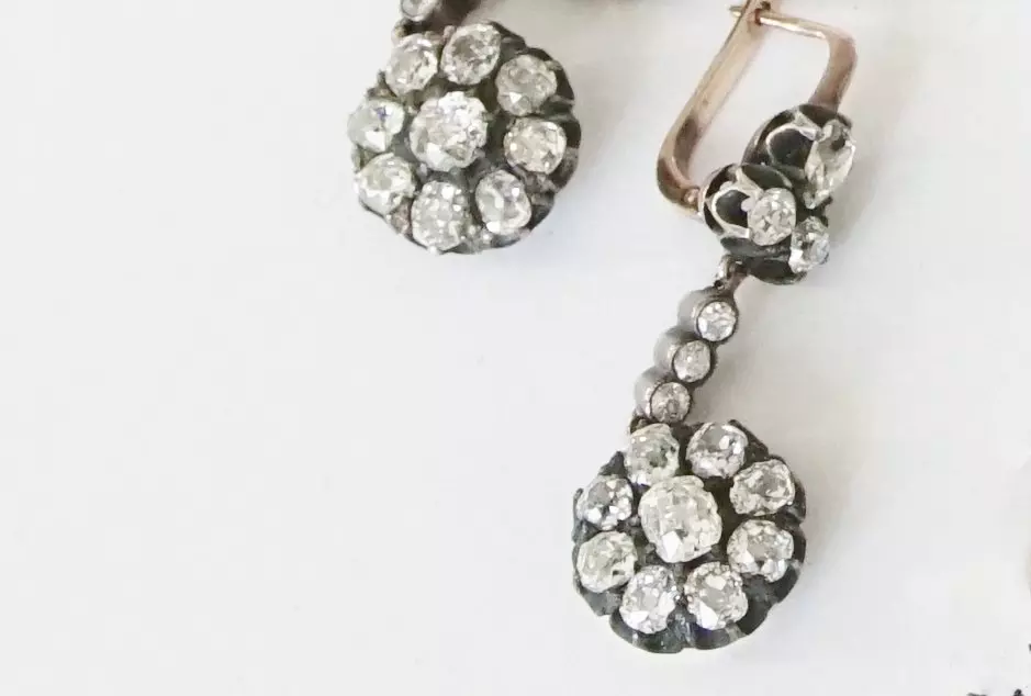 Antieke en Vintage Oorbellen - russische oorhangers oud slijpsel diamant