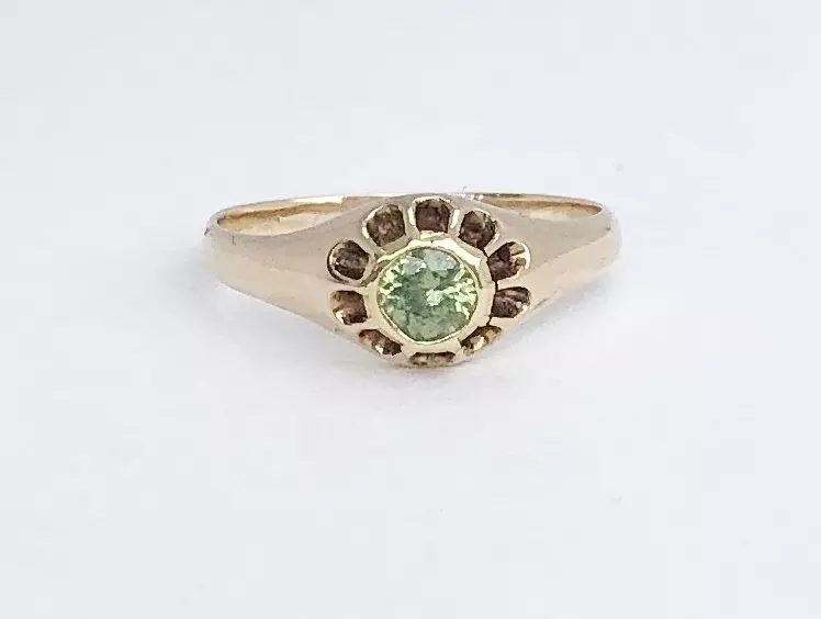Antieke en Vintage Ringen - vintage ring peridot..