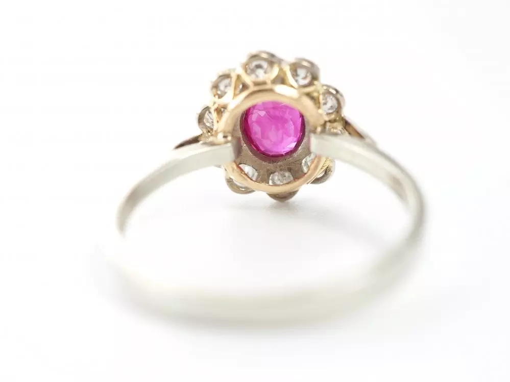 Antieke en Vintage Ringen - witgouden ring robijn diamant