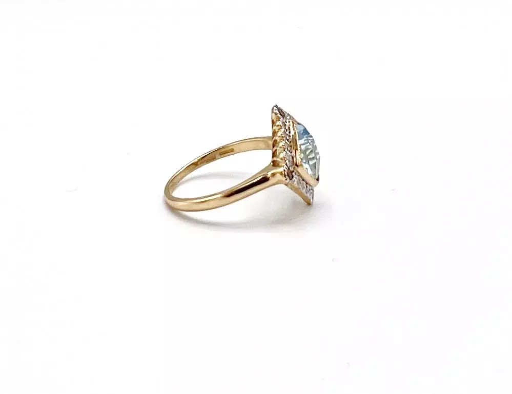 Antieke en Vintage Ringen - zijkant lichtblauwe edelsteen ring