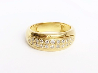18 karaat geelgouden diamant ring.